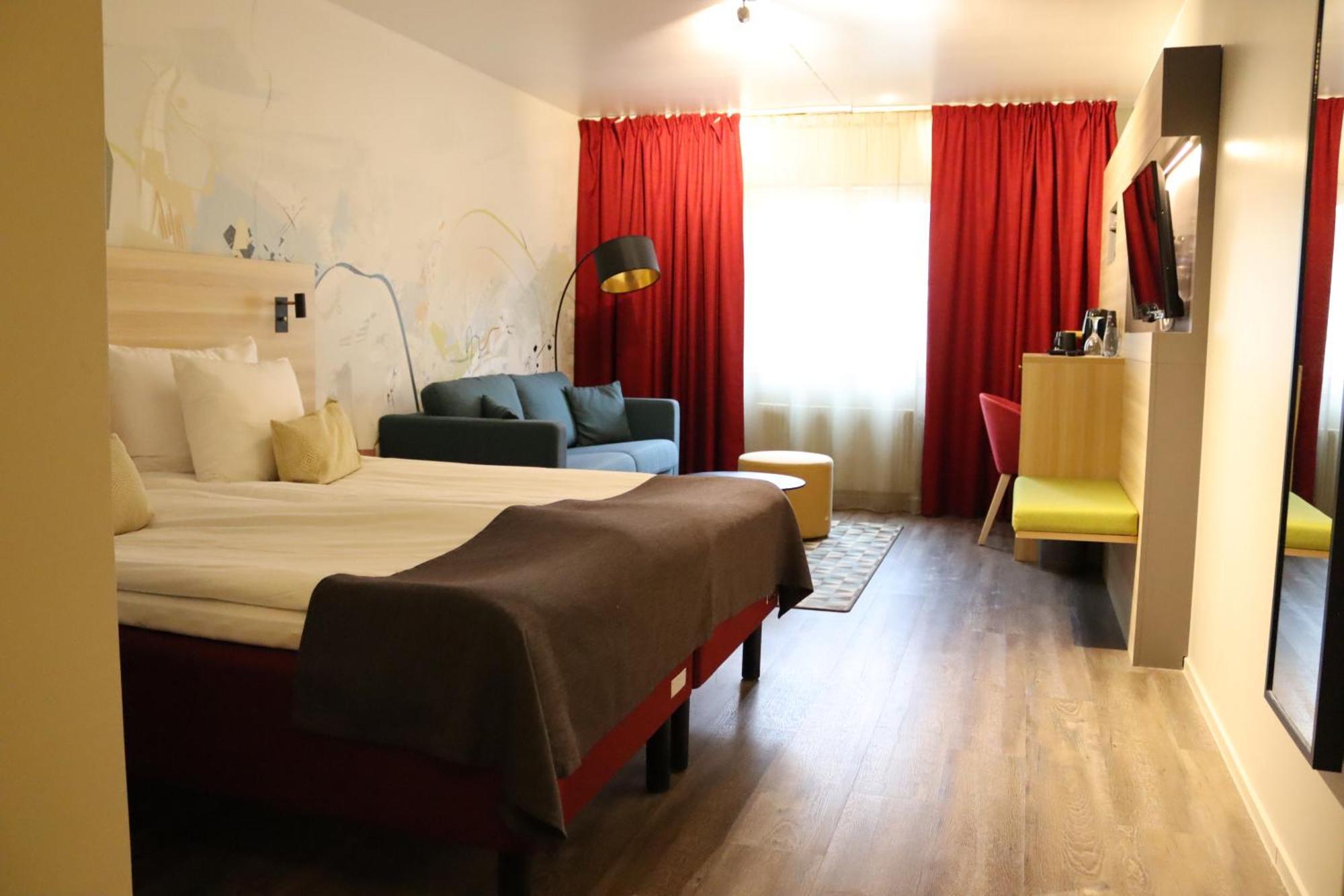 Profilhotels Calmar Stadshotell คาลมาร์ ภายนอก รูปภาพ
